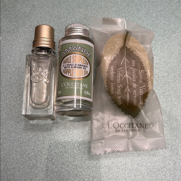L'Occitane Travel Set - Picture 2 of 7